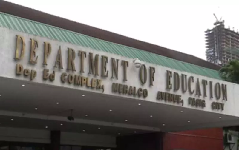Lawmakers Grill DepEd Over Gaps in Proposed Three-Term School Calendar