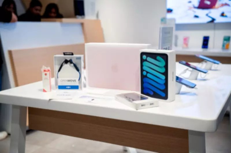 MacBook Neo Now at The Loop with Freebies and Vespa Giveaway