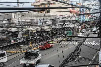 Cebu City Councilor Urges Action on Dangerous 'Spaghetti Wires'