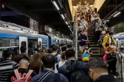 Free MRT-3 Rides for Workers on Labor Day, May 1