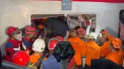 Indonesia Train Collision Death Toll Rises to 15, Mostly Women