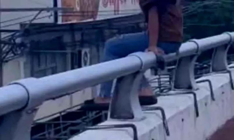 Davao Police Rescue Teen from Jump Attempt at Agdao Flyover