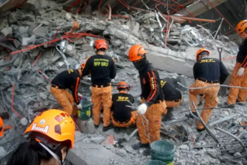 Labor Secretary Decries Shortage of Inspectors After Building Collapse