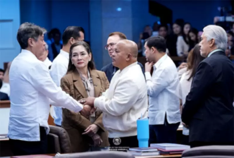 Minority senators urge Dela Rosa to surrender to ICC warrant