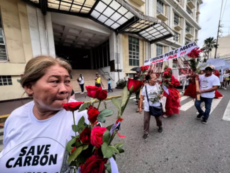 Vendors Hold Santacruzan Procession Against Carbon Market Privatization
