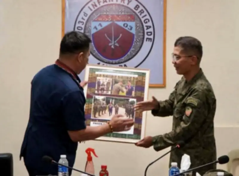 AFP-PNP Partnership Strengthened in Sulu Visit