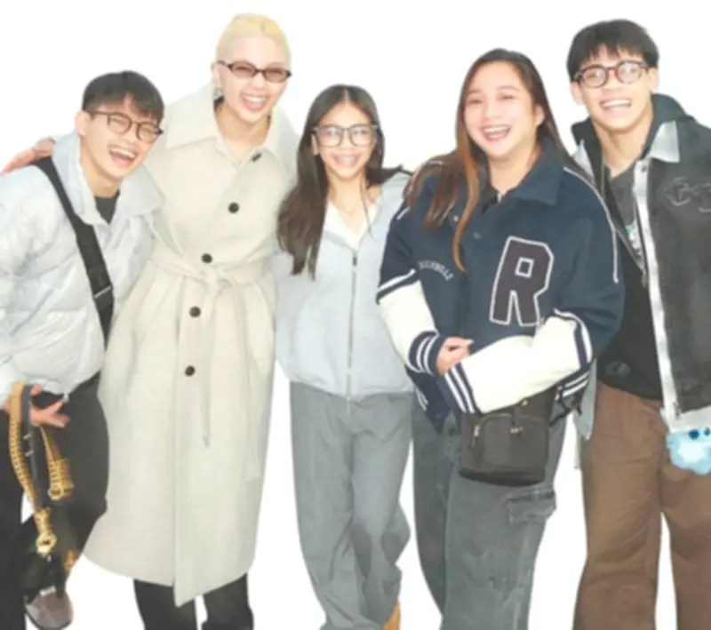 Carlos Yulo Celebrates First International Trip with Siblings in Melbourne