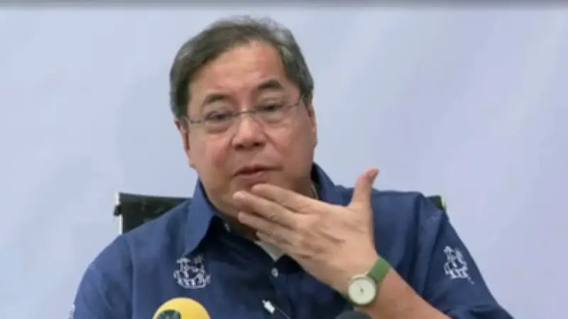 Cayetano accuses Herbosa of politicizing health funds, blocking referrals