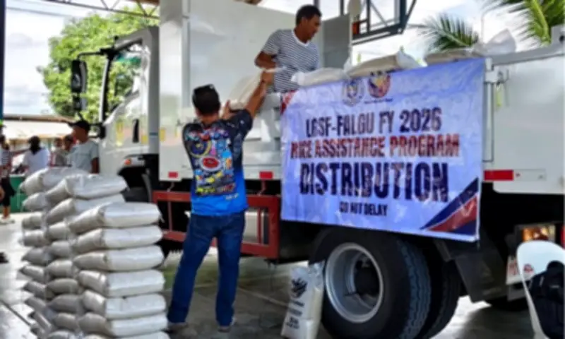 Davao del Sur farmers get 10-kg rice aid under Biyayang Bigas program