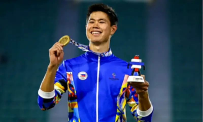 EJ Obiena wins silver in outdoor season opener in Düsseldorf