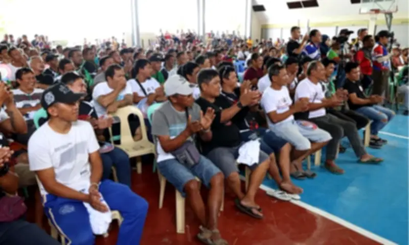 Senator Bong Go aids tricycle drivers in Davao Oriental amid fuel price hikes