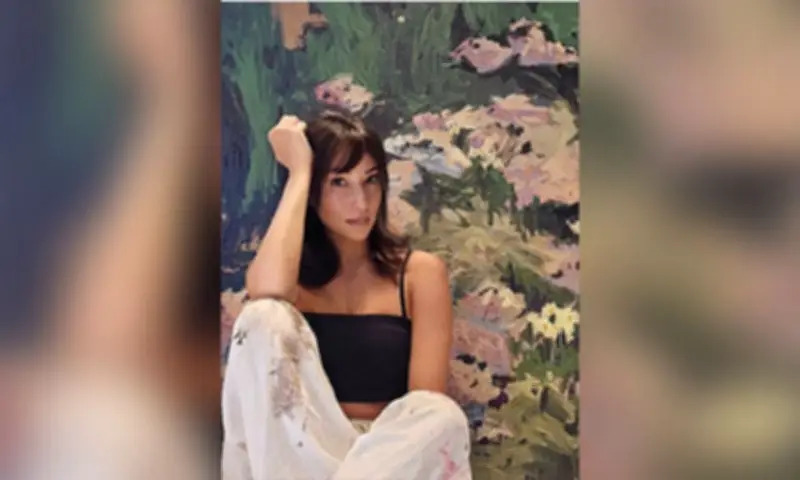 Solenn Heussaff-Bolzoff finds inspiration in father's Alzheimer's for new paintings