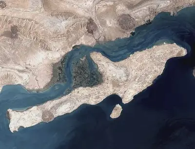 Iran Closes Strait of Hormuz to All Shipping After US Strikes