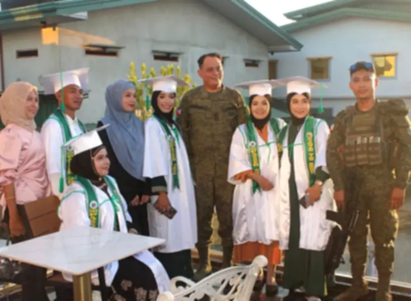 223 ALS Learners Graduate in Sulu, 33 Under Army Literacy Patrol