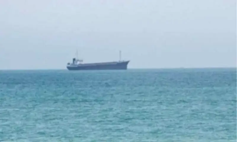 US-Iran Deal Eases Strait of Hormuz Traffic, Gradual Normalization Expected